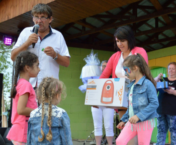 Deň matiek - Anyák napja 2013