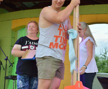 Deň matiek - Anyák napja 2013