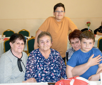 Zdobenie perníkov 2012 Mézeskalács díszítés