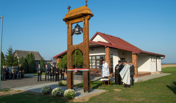 Posvätenie zvonice - harangláb és harang szentelés (Liesková-Mogyorós)