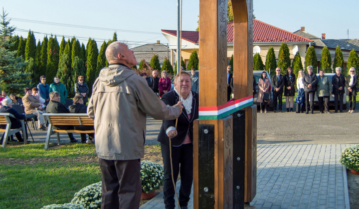 Posvätenie zvonice - harangláb és harang szentelés (Liesková-Mogyorós)