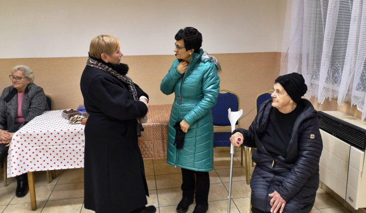 Karácsonyfa állítás Mogyorós 2024