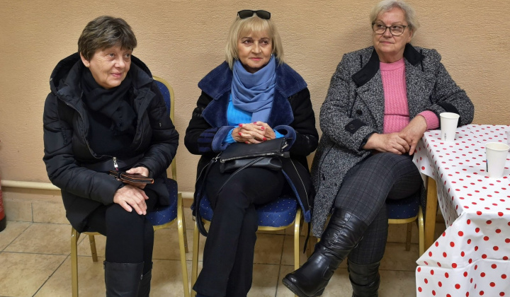 Karácsonyfa állítás Mogyorós 2024