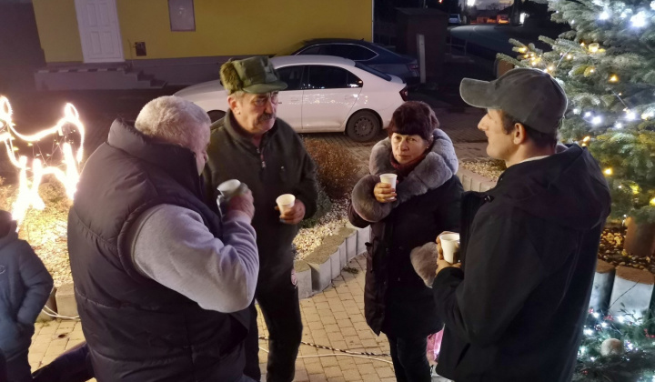 Karácsonyfa állítás Mogyorós 2024