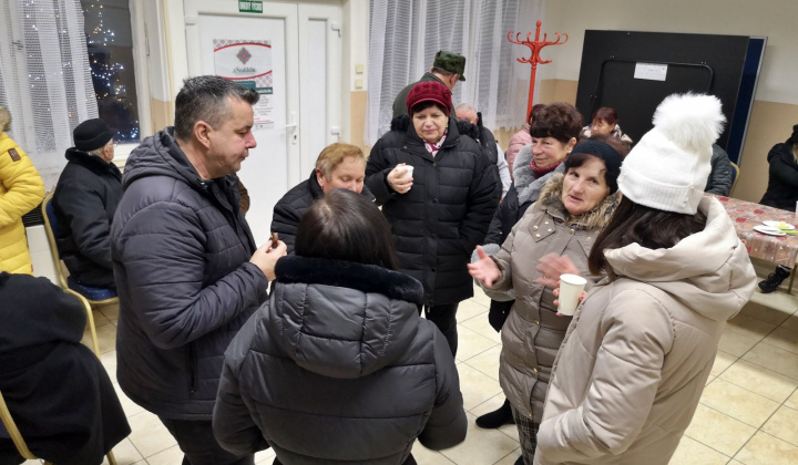 Karácsonyfa állítás Mogyorós 2024