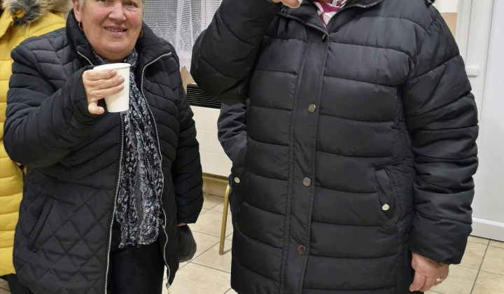 Karácsonyfa állítás Mogyorós 2024
