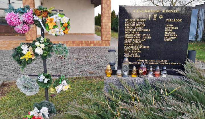 Fotka - Pamätník - Krížany