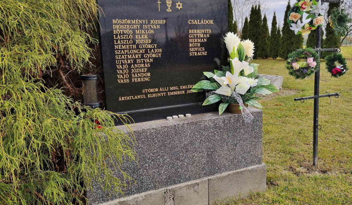 Fotka - Pamätník - Liesková